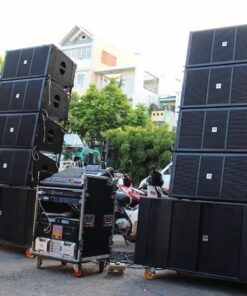 Loa toàn dải line array